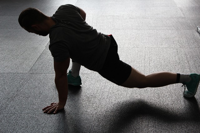 格闘技における柔軟性が高いメリットとストレッチの重要性